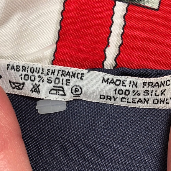 AUTHENTIC Hermes "GRAND MANEGE" Silk Scarf - Picture 7 of 8